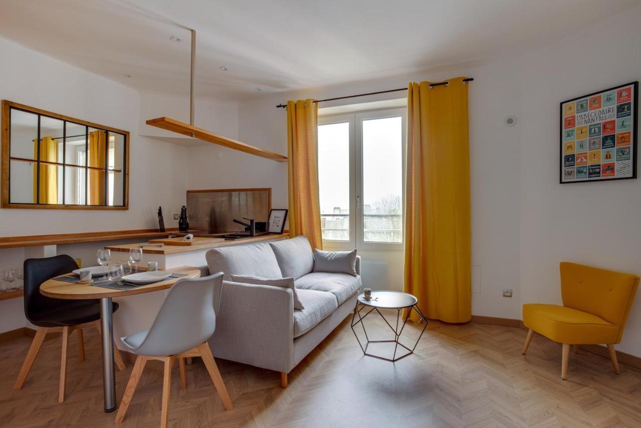 Au Coeur De Nantes Design Et Cosy Apartment Exterior foto