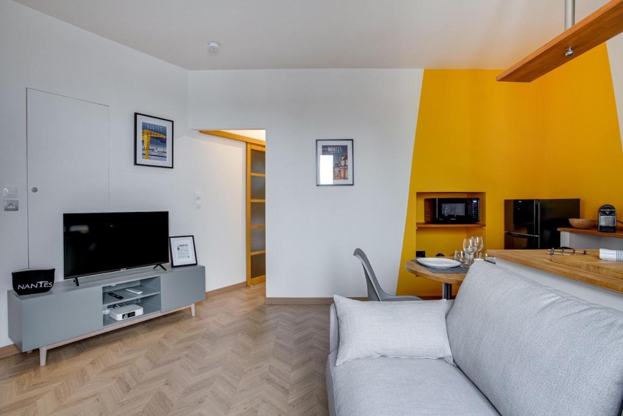 Au Coeur De Nantes Design Et Cosy Apartment Exterior foto