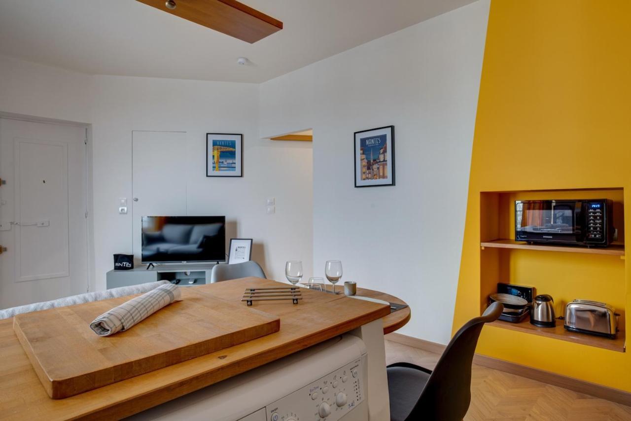 Au Coeur De Nantes Design Et Cosy Apartment Exterior foto